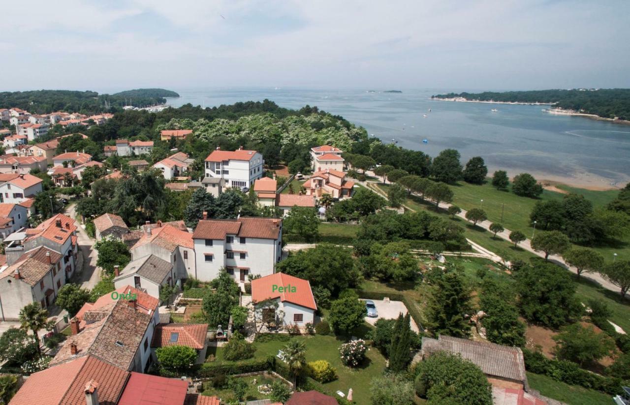 Bungalow Perla Funtana Bagian luar foto